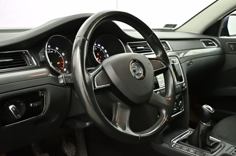 Skoda Superb 2014′ 1.4 benzyna kombi marża