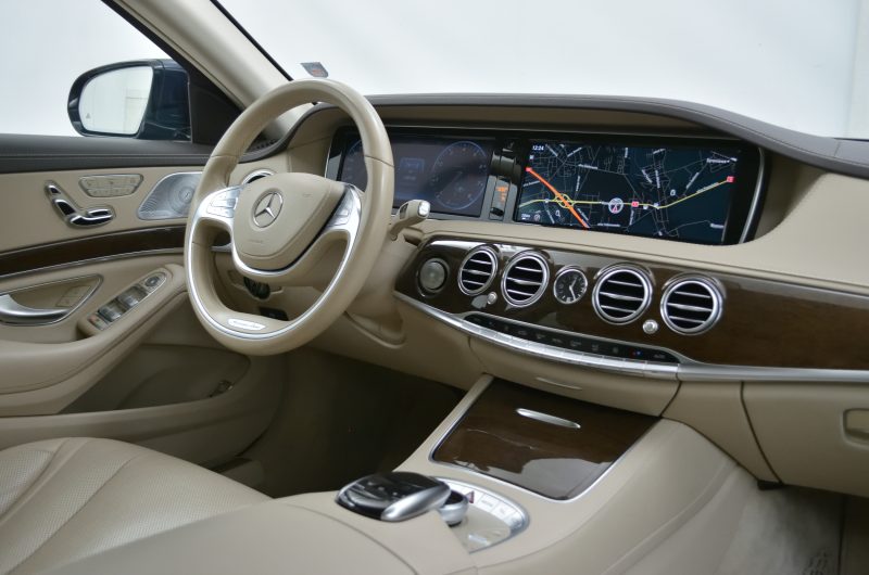 Mercedes-benz S500 4MATIC 2014 4,7 benzyna 456 127 tys km VAT-marża