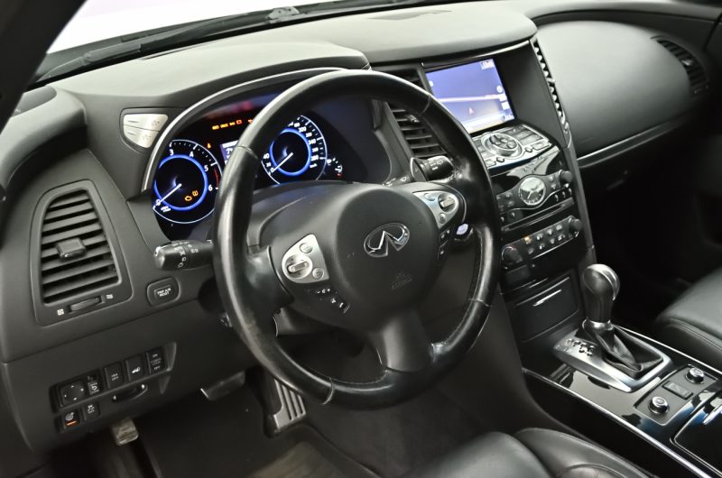 Infiniti QX70 S 2015r 3.0 Diesel 238KM Premium VATmarża