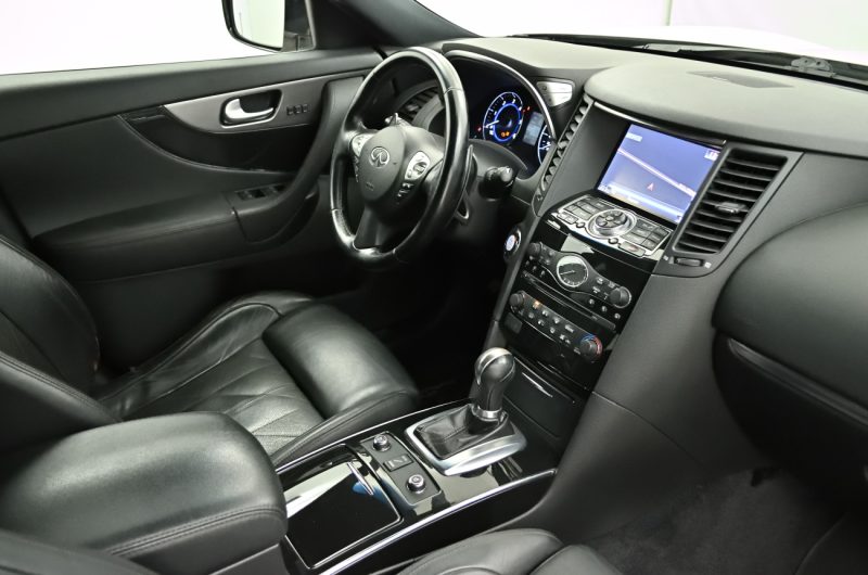 Infiniti QX70 S 2015r 3.0 Diesel 238KM Premium VATmarża