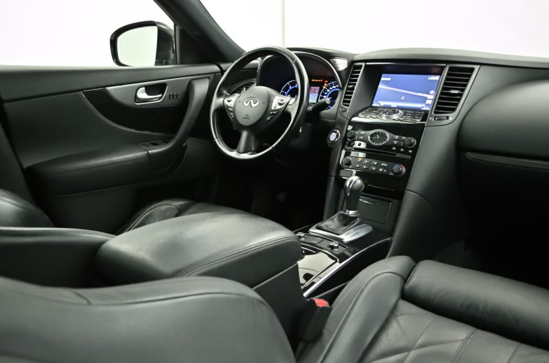 Infiniti QX70 S 2015r 3.0 Diesel 238KM Premium VATmarża