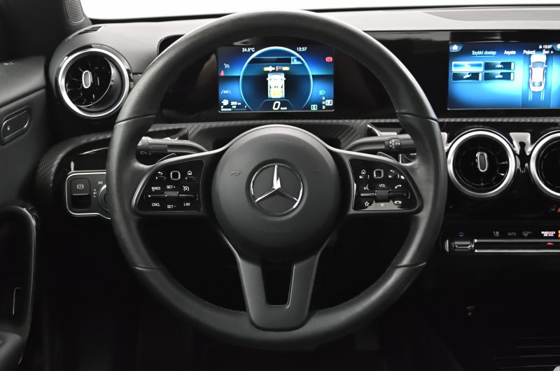 MERCEDES CLA C118 2019r Automat COUPE 2.0 220 190KM