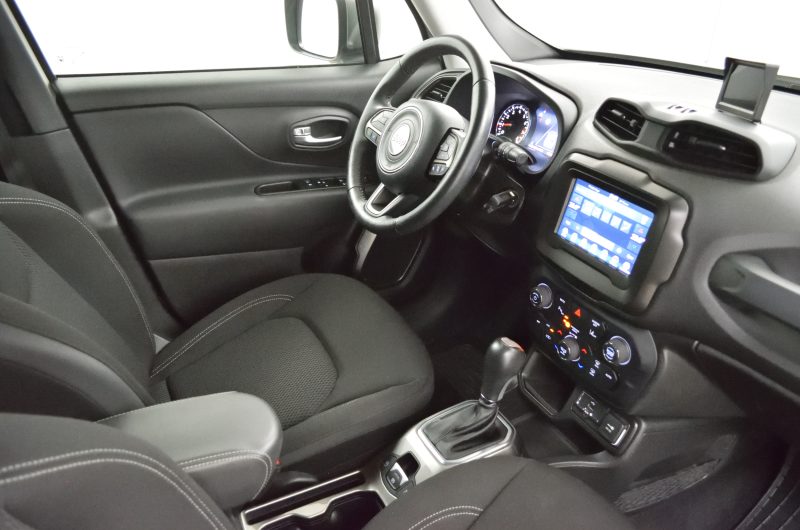 JEEP RENEGADE 1.33 AUTOMAT BIAŁY