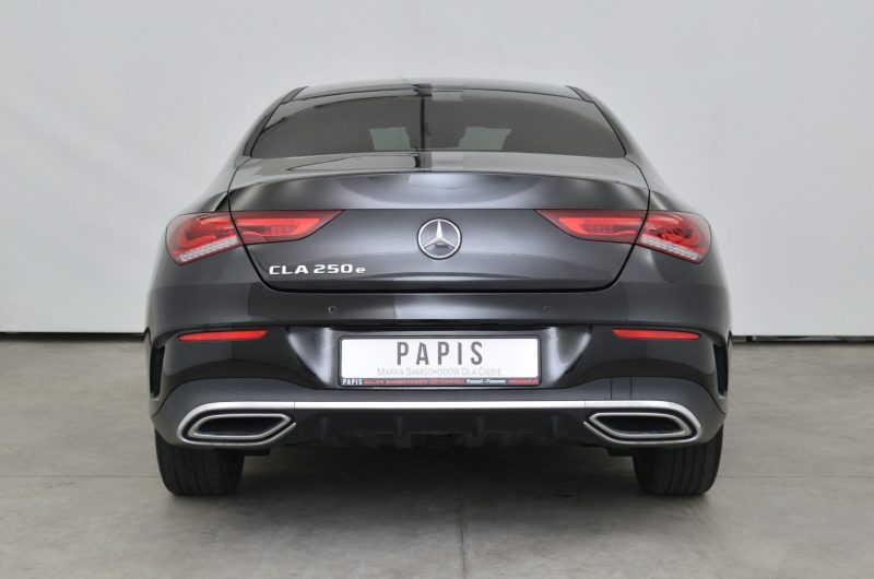 Mercedes-benz CLA 250e 2021 1.3B 160KM PLUG-IN Coupe czarny VAT 23%