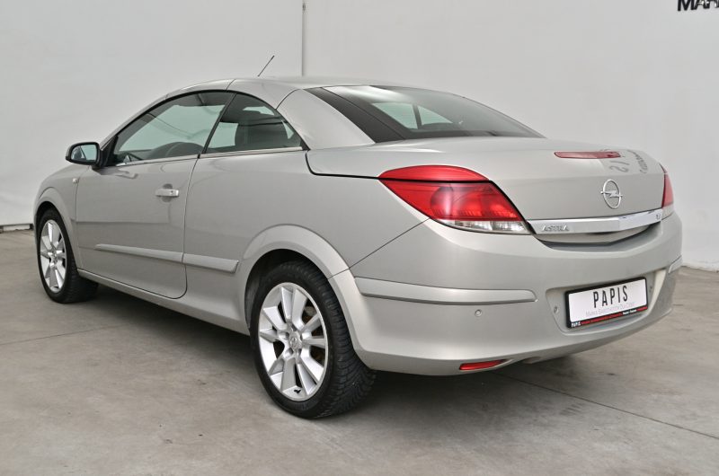 Opel Astra 2007r 1.8 Benzyna 140KM Cosmo Cabrio VATmarża