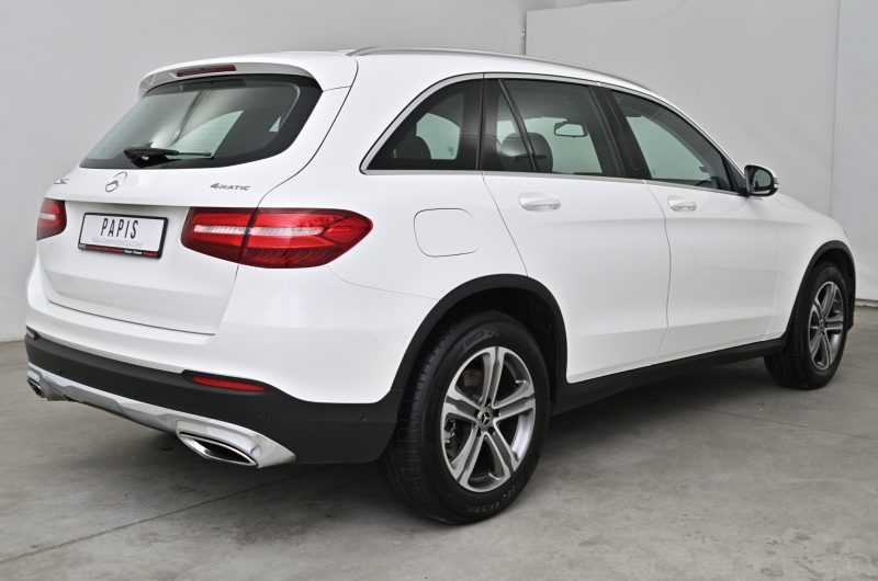 Mercedes-Benz GLC250 2018r 2.0 Benzyna 211KM 4-Matic 9G-tronic SalonPL VATmarża