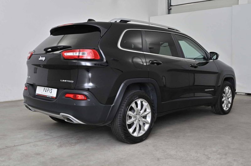 Jeep Cherokee 2.2 Diesel 200KM 4X4 2017R SalonPL Automat Limited FV-Marża