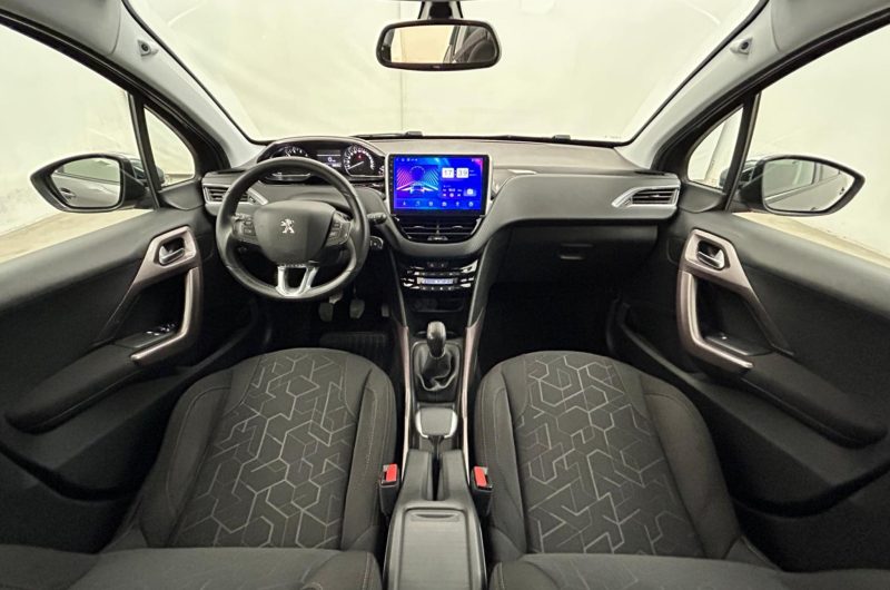 Peugeot 2008 2015r 1.2 Benzyna 110KM Style SalonPL VATmarża