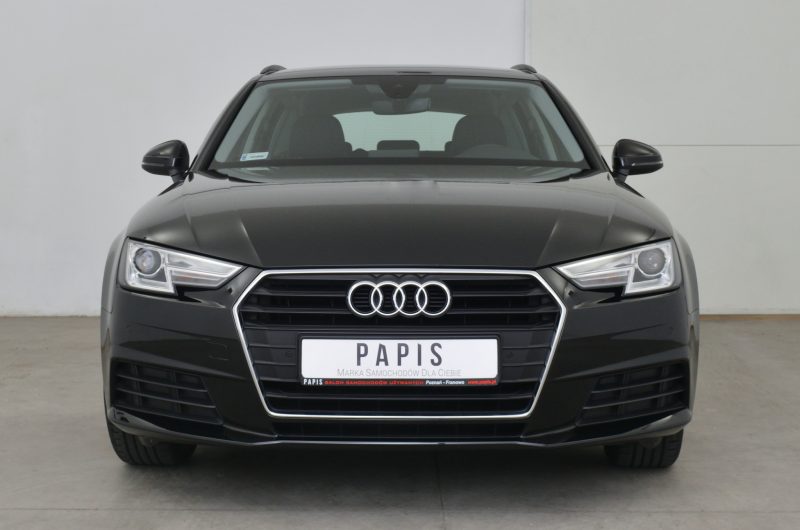 Audi A4 B9 Avant 2018 1.4 TFSI 150KM S-tronic czarna Vat-marża