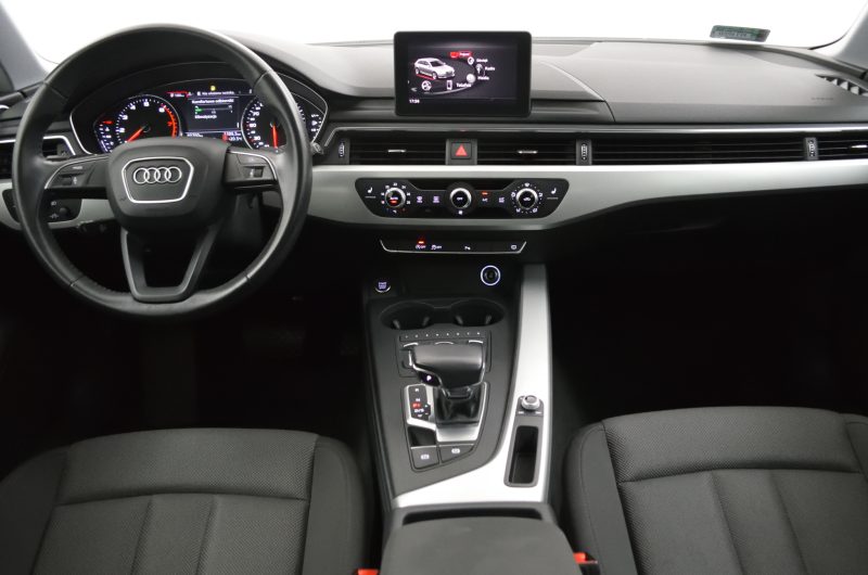 Audi A4 B9 Avant 2018 1.4 TFSI 150KM S-tronic czarna Vat-marża