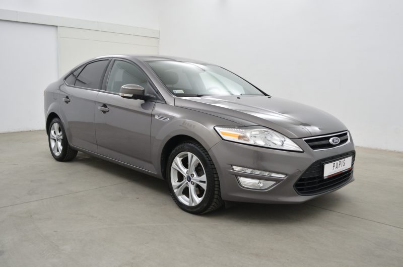 FORD MONDEO SEDAN 2013 2.0TDCI 140KM AUTOMAT POWERSHIFT LEDY ALU 17 SALON PL GWARANCJA SERWISY ASO