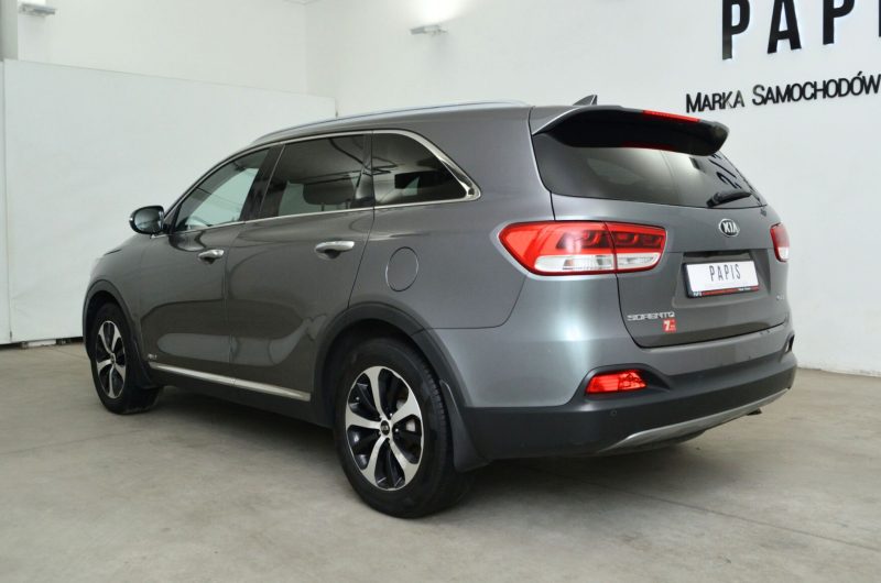 KIA SORENTO III SUV 2.0 CRDI 185KM 4WD 7-osobowy wersja L SalonPL Bezwypadkowy Gwarancja ASO