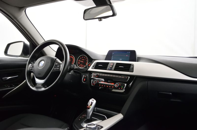 BMW SERIA 3 TOURING 2.0 320I 184KM 2019′ xDRIVE ADVANTAGE SalonPL ASO Bezwypadkowy Gwarancja