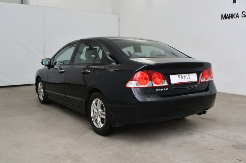 HONDA CIVIC VIII SEDAN 1.8 I-VTEC 140KM 2007 Executive SalonPL Pełen Serwis Bezwypadkowy Gwarancja