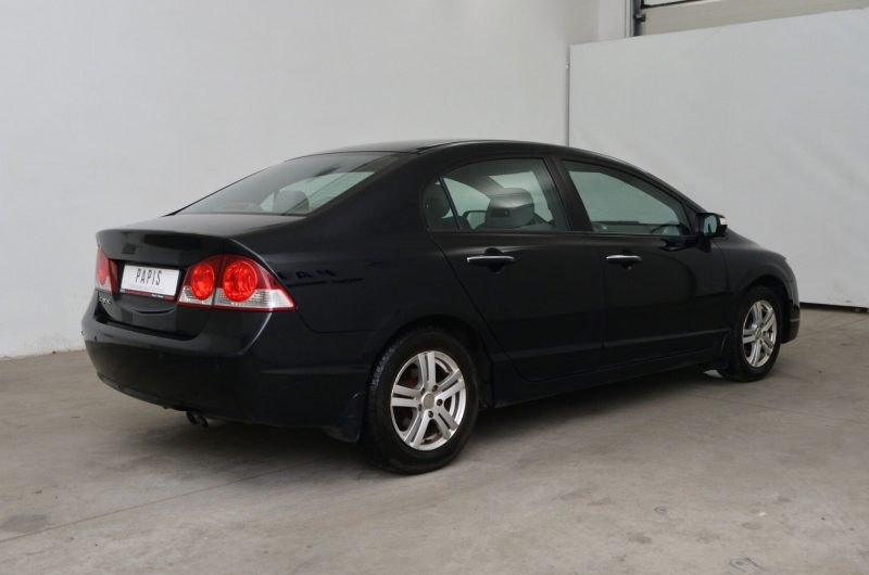 HONDA CIVIC VIII SEDAN 1.8 I-VTEC 140KM 2007 Executive SalonPL Pełen Serwis Bezwypadkowy Gwarancja