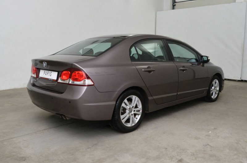 HONDA CIVIC VIII SEDAN 1.8 I-VTEC 140KM 2009 SalonPL Bezwypadkowy Pełen Serwis Gwarancja