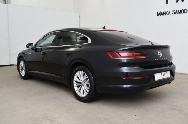 VOLKSWAGEN ARTEON 2.0 TDI 150KM 2018′ DSG ELEGANCE SalonPL Nowy rozrząd Gwarancja Grzane fotele x4