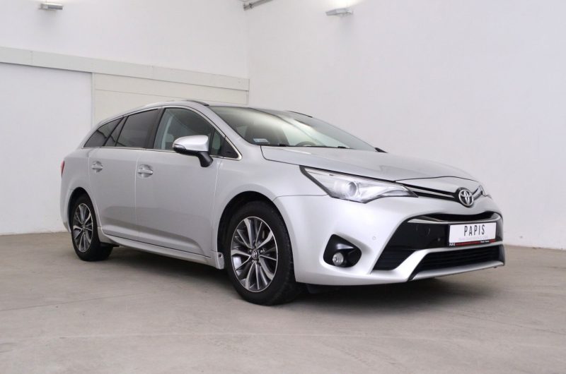 TOYOTA AVENSIS 2015 1.6 D-4D 112KM PREMIUM SalonPL Bezwypadkowy Gwarancja Kamera cofania Czujniki Tempomat