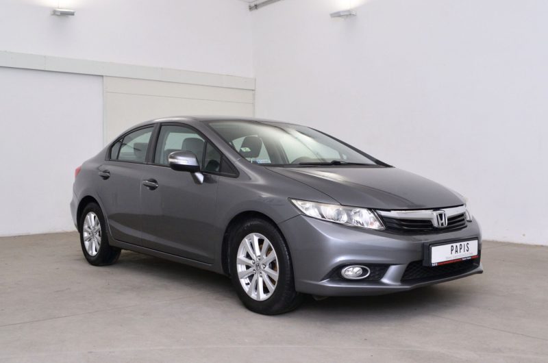 HONDA CIVIC IX SEDAN 1.8 I-VTEC 140KM 2013′ Comfort SalonPL Serwisowany Bezwypadkowy Gwarancja