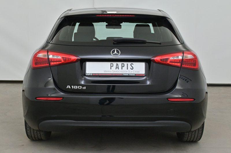 Mercedes-Benz A180d 2019r 1.5 Diesel 116KM Progressive SalonPL VATmarża